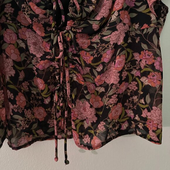 Floral Tie Front Blouse - Picture 3 of 4